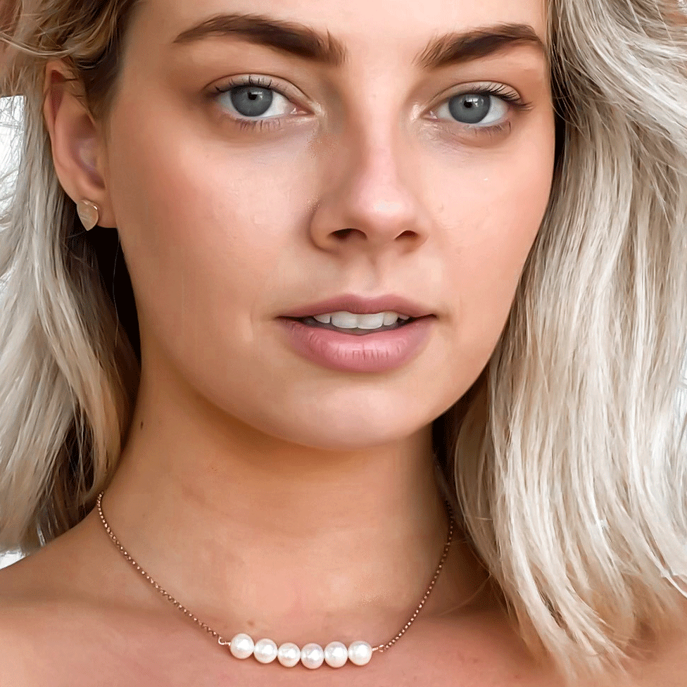 Seline Necklace